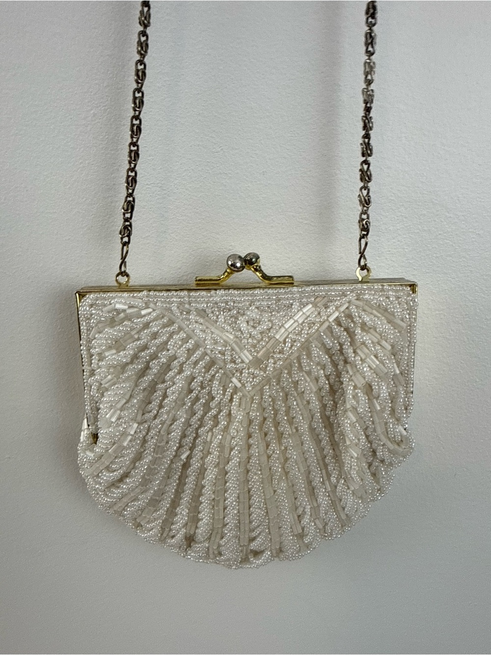 COLORRIFICS Vintage Beaded Ivory Evening Clutch with Chain Strap